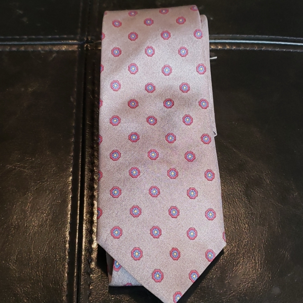 Isaco tie
